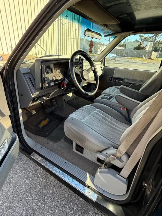 1993 Chevrolet C/K 4th Gen - Image 4 of 18