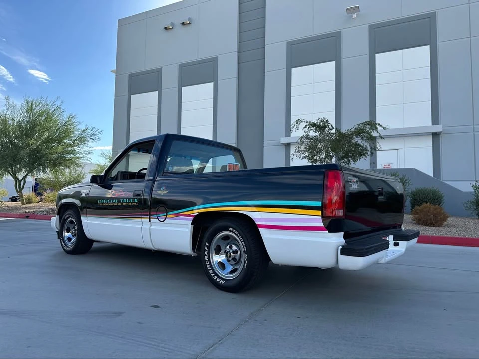 1993 Chevrolet Silverado - Image 2 of 17