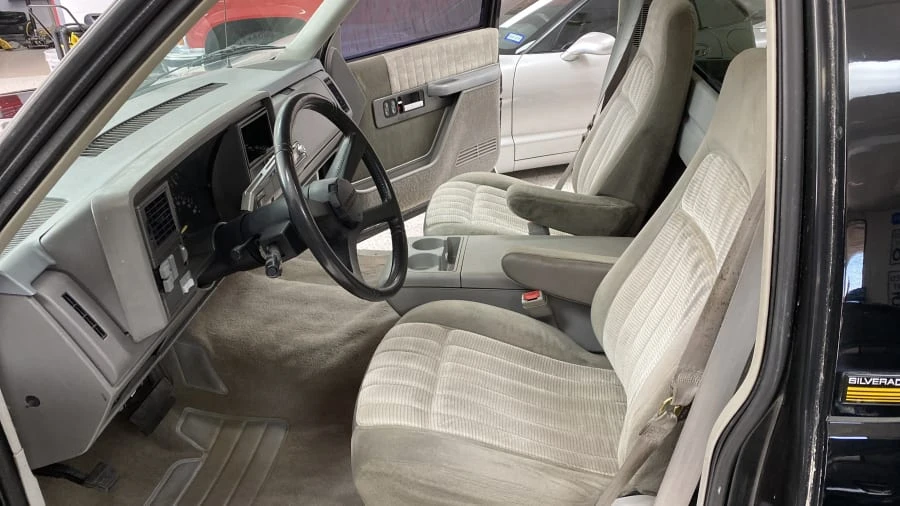 1993 Chevrolet Silverado - Image 5 of 14