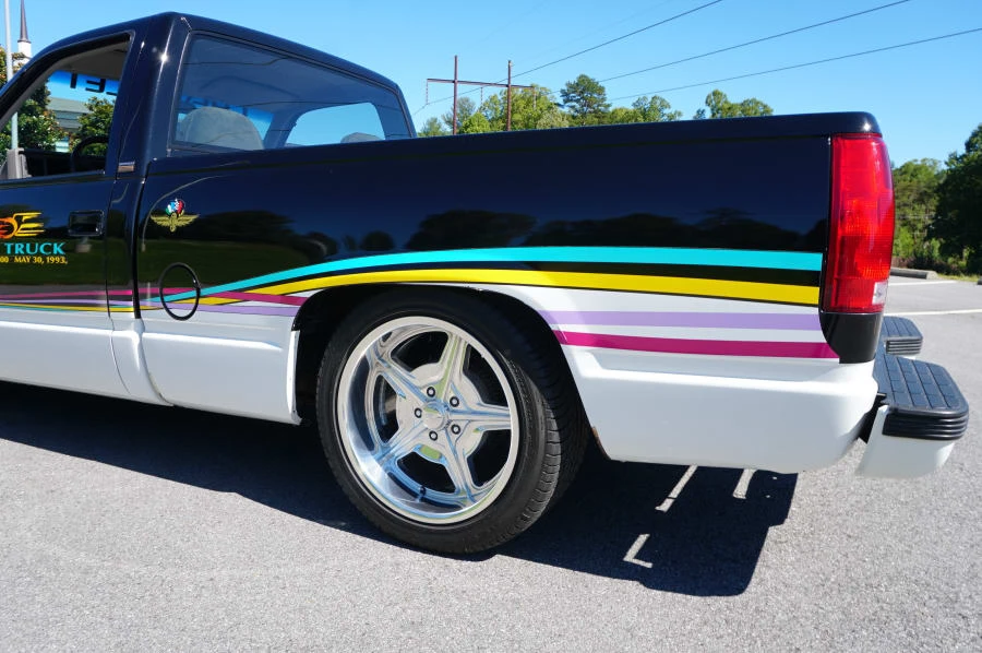 1993 Chevrolet Silverado - Image 22 of 31