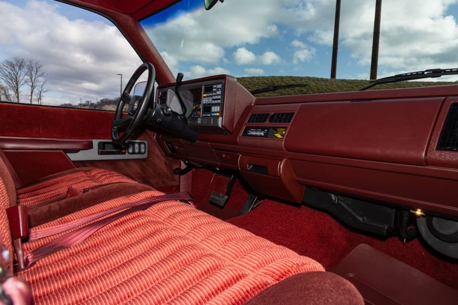 1993 Chevrolet C/K 4th Gen - Image 25 of 31
