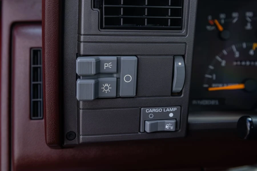 1993 Chevrolet C/K 4th Gen - Image 28 of 31