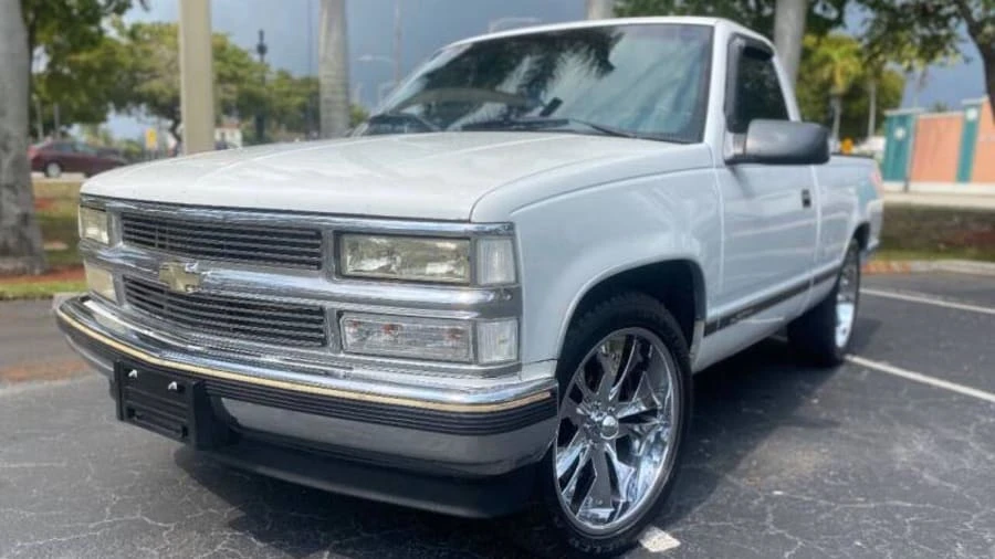 1993 Chevrolet C/K 4th Gen - Image 4 of 15