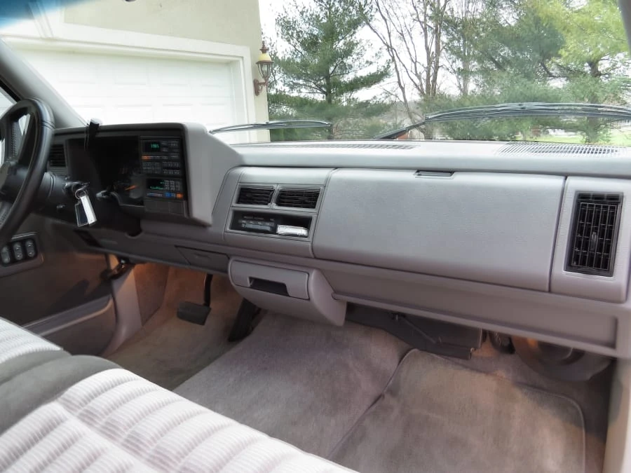 1993 Chevrolet C/K 4th Gen - Image 5 of 10