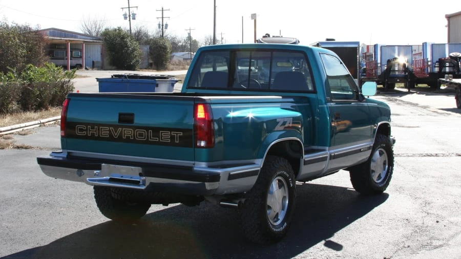 1993 Chevrolet C/K 4th Gen - Image 4 of 13