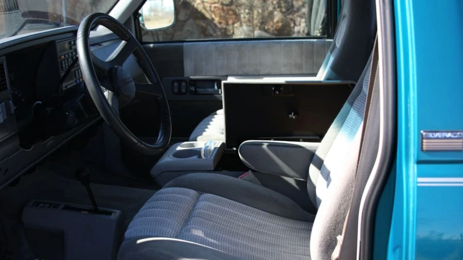 1993 Chevrolet C/K 4th Gen - Image 5 of 13