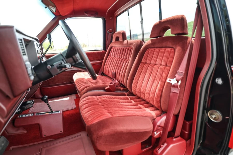 1993 Chevrolet Silverado - Image 20 of 31