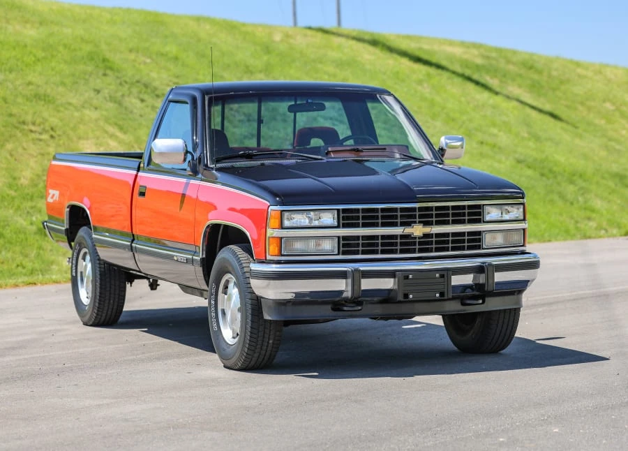 1993 Chevrolet Silverado - Image 3 of 31
