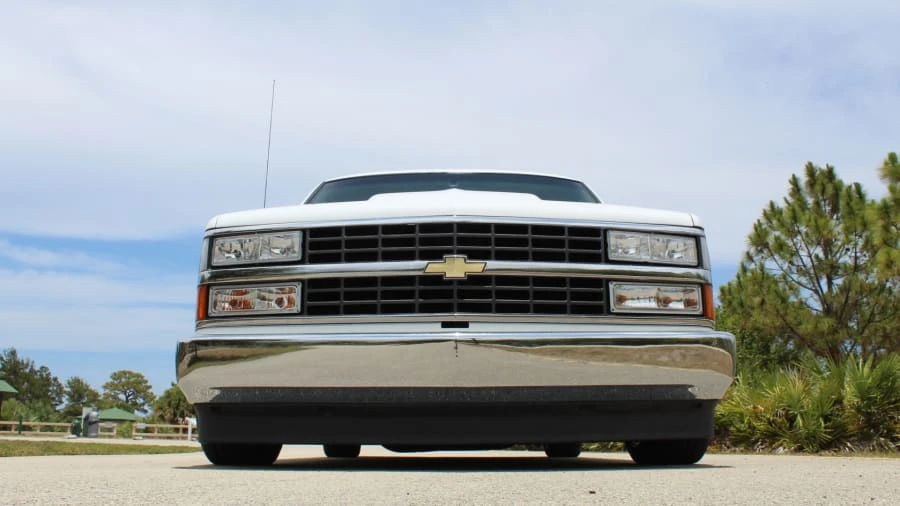 1993 Chevrolet Suburban 8th Gen - Image 9 of 15