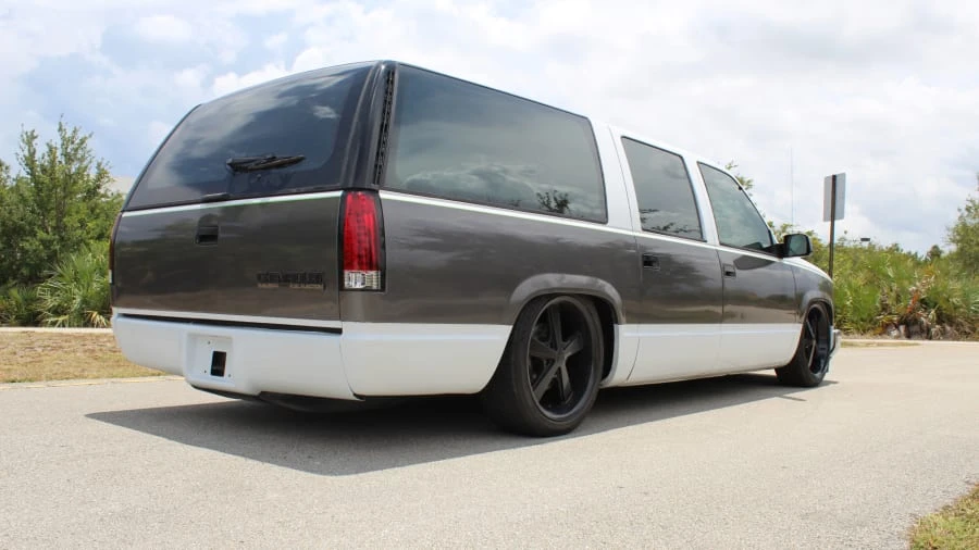 1993 Chevrolet Suburban 8th Gen - Image 10 of 15