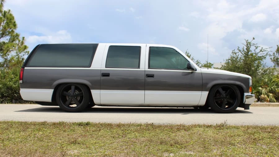 1993 Chevrolet Suburban 8th Gen - Image 11 of 15