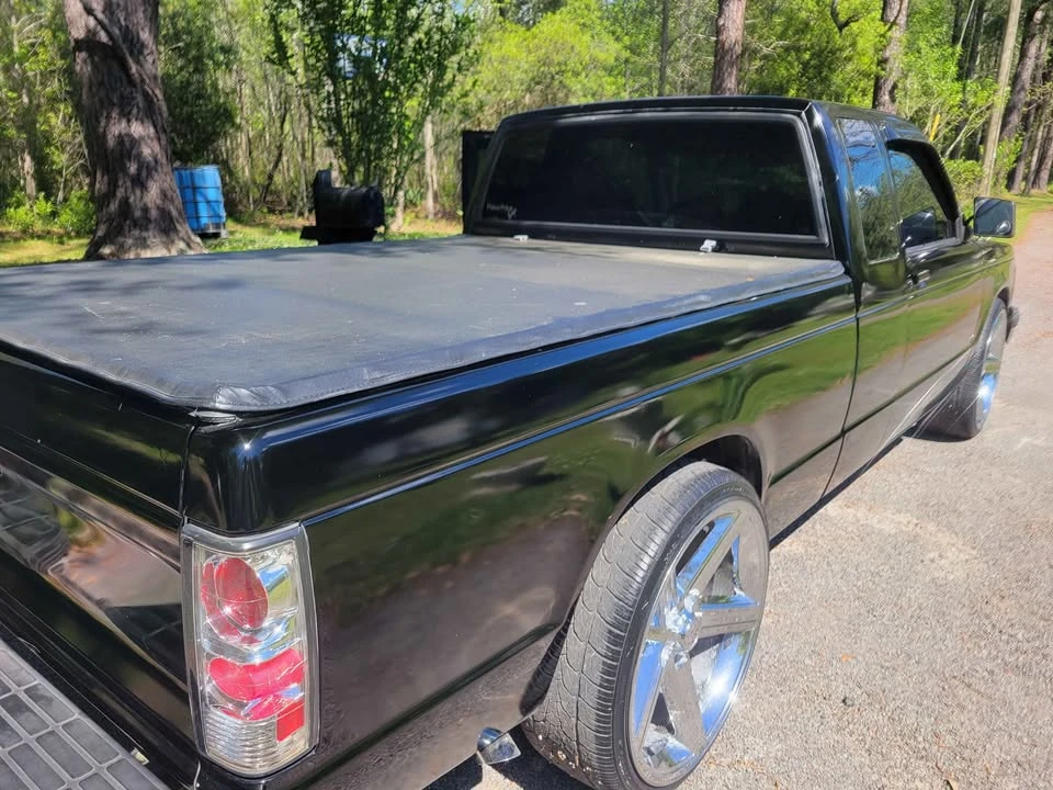 1993 Chevrolet S-10 - Image 4 of 10