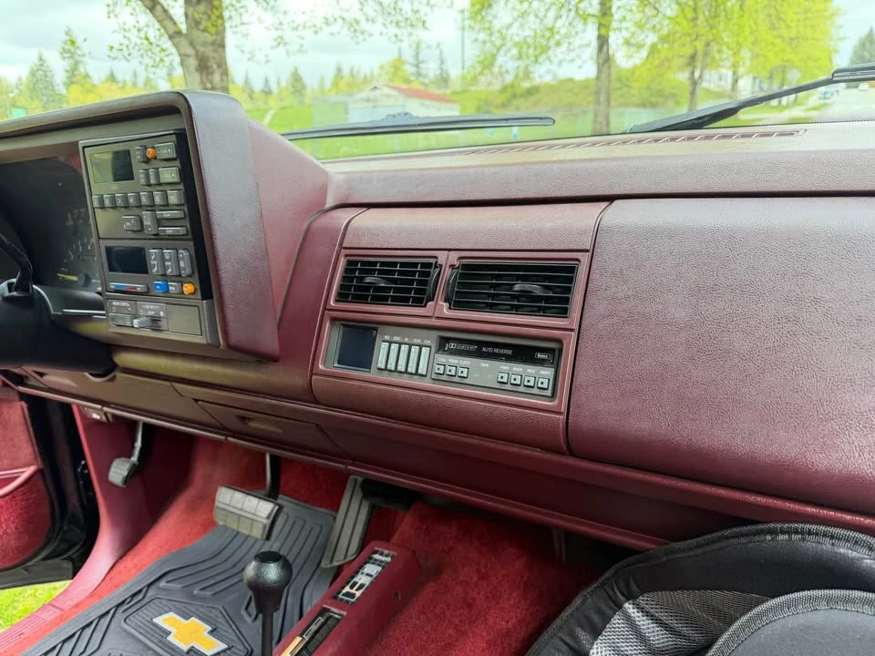 1993 Chevrolet Blazer - Image 9 of 15