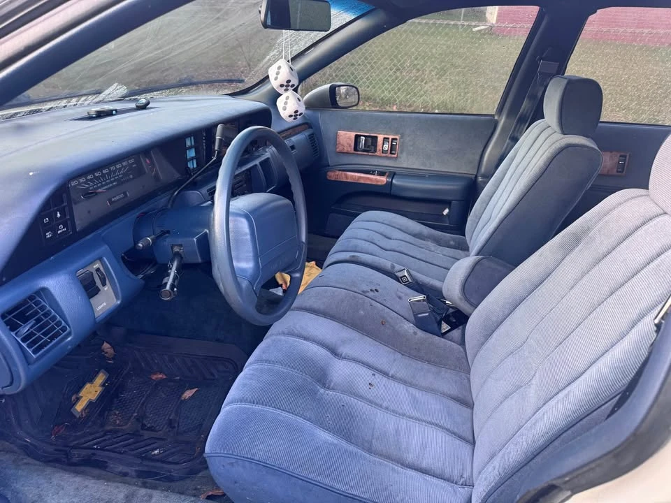 1993 Chevrolet Caprice - Image 7 of 10