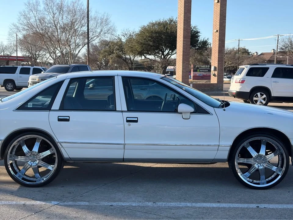 1993 Chevrolet Caprice - Image 5 of 6