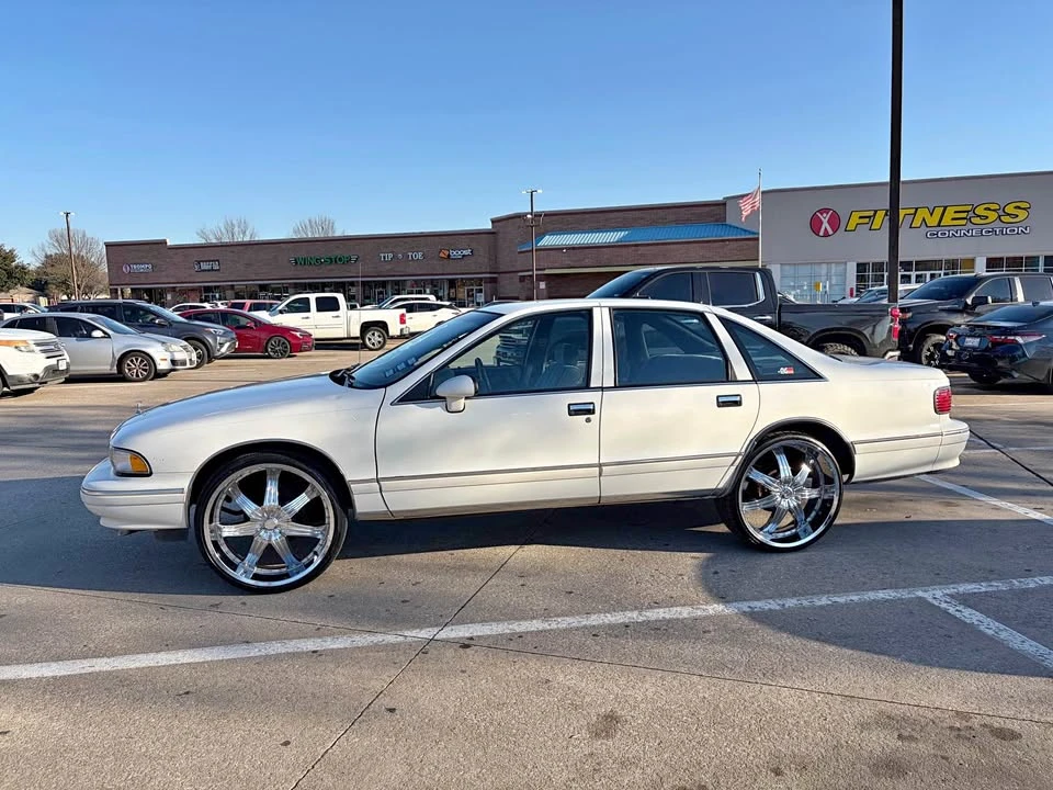 1993 Chevrolet Caprice - Image 2 of 6