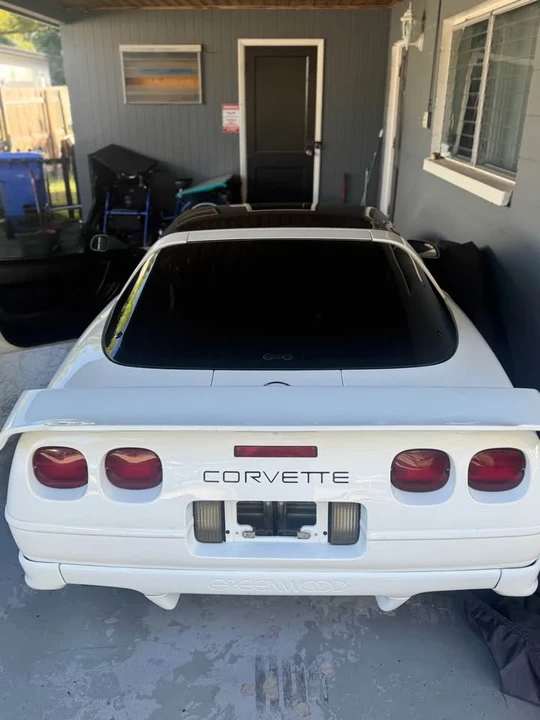 1993 Chevrolet Corvette C4 - Image 8 of 11