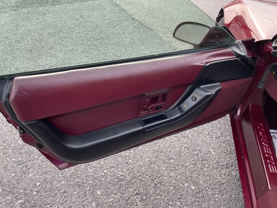 1993 Chevrolet Corvette C4 - Image 15 of 20