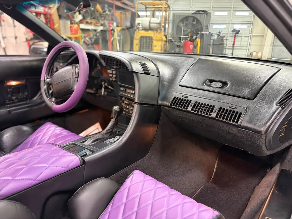 1993 Chevrolet Corvette C4 - Image 11 of 16