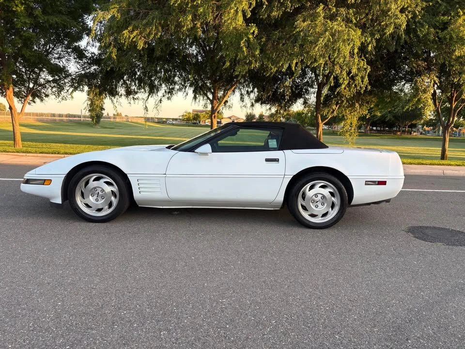 1993 Chevrolet Corvette C4 - Image 2 of 10