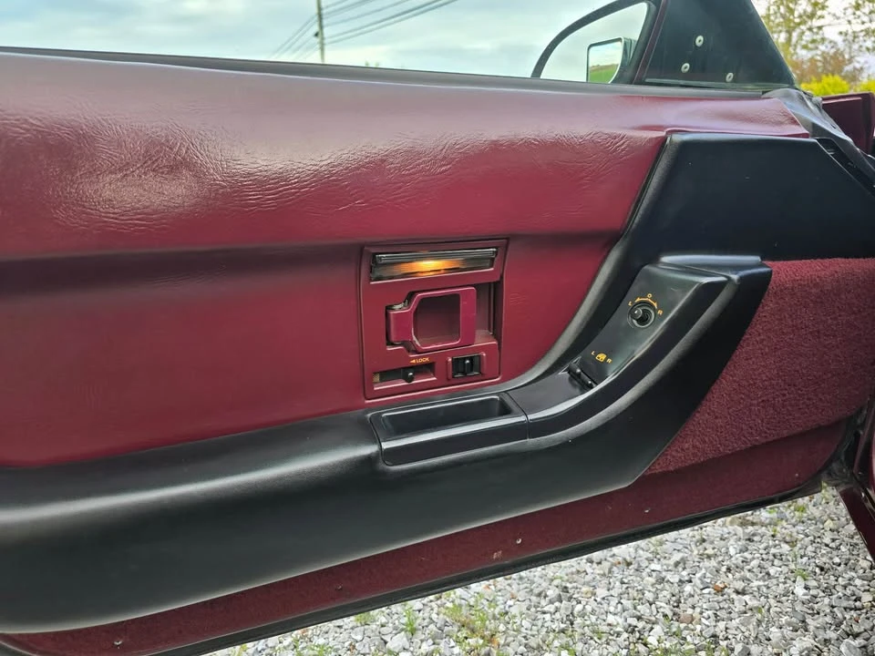 1993 Chevrolet Corvette C4 - Image 15 of 20