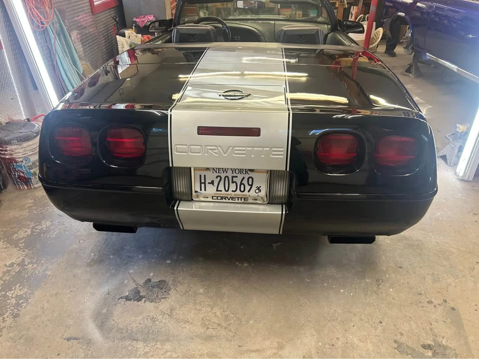 1993 Chevrolet Corvette C4 - Image 2 of 9