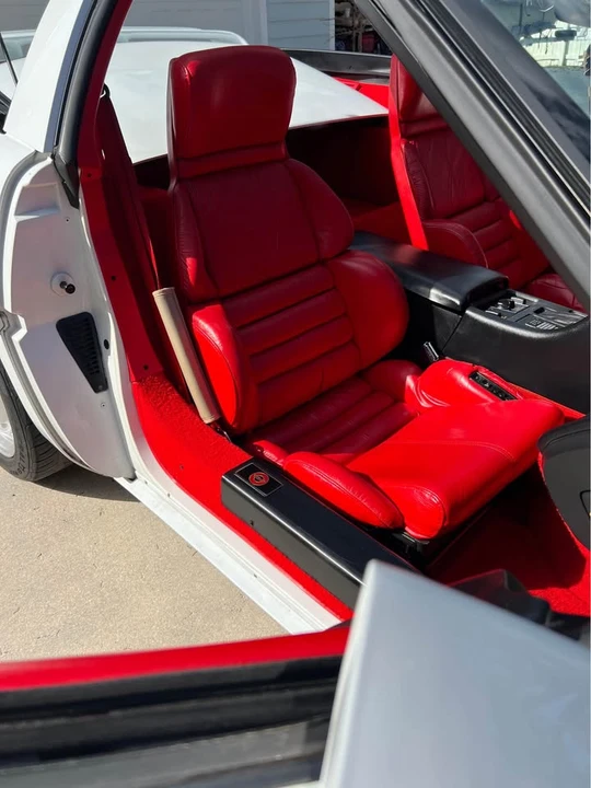 1993 Chevrolet Corvette C4 - Image 8 of 13