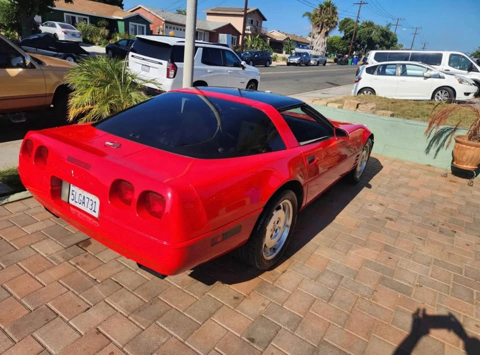 1993 Chevrolet Corvette C4 - Image 1 of 3