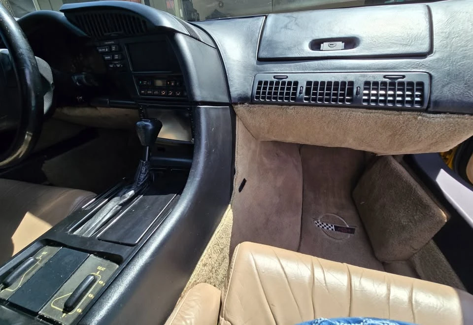1993 Chevrolet Corvette C4 - Image 12 of 13