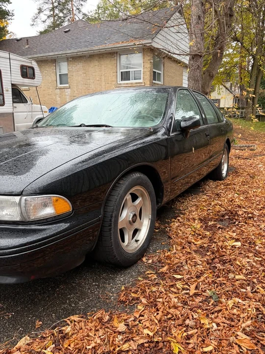 1993 Chevrolet Impala 7th Gen - Image 4 of 8