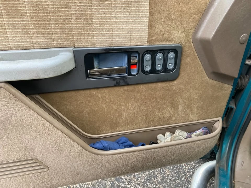 1993 Chevrolet C/K 4th Gen - Image 5 of 8