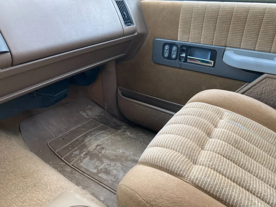1993 Chevrolet C/K 4th Gen - Image 4 of 8