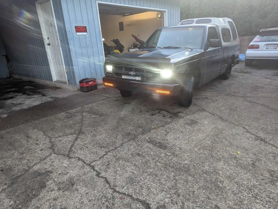 1993 Chevrolet S-10 - Image 2 of 10