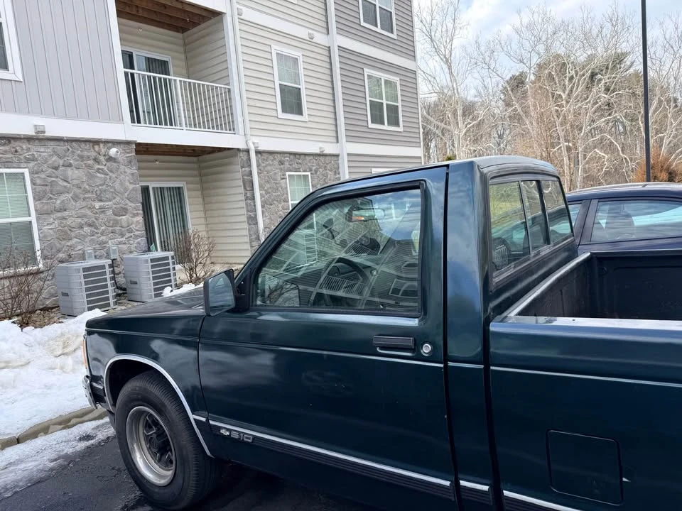 1993 Chevrolet S-10 - Image 2 of 10