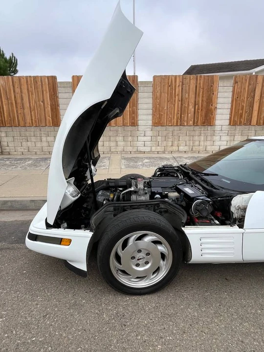 1993 Chevrolet Corvette C4 - Image 10 of 11