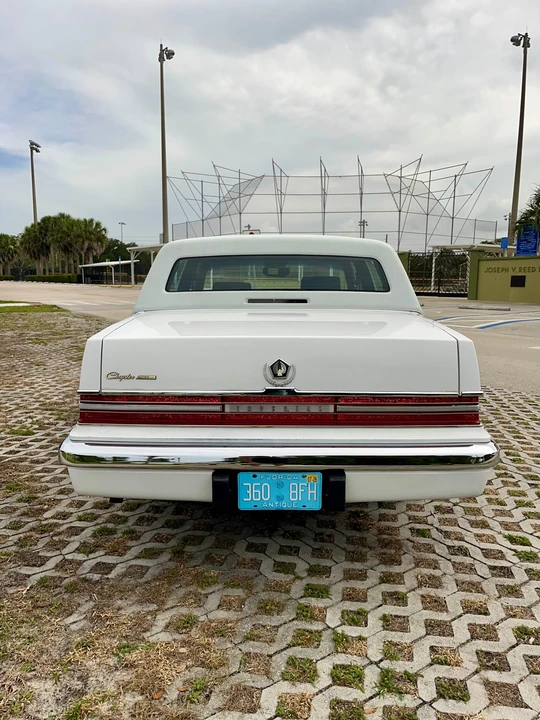 1993 Chrysler Imperial - Image 12 of 31