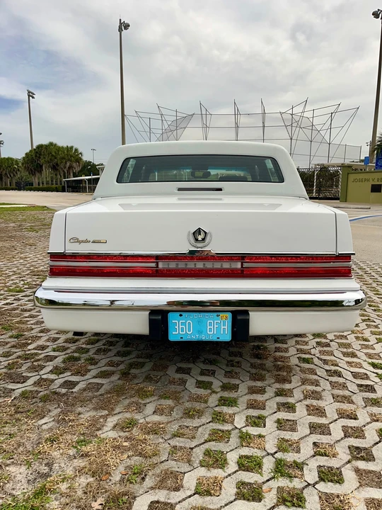 1993 Chrysler Imperial - Image 13 of 31