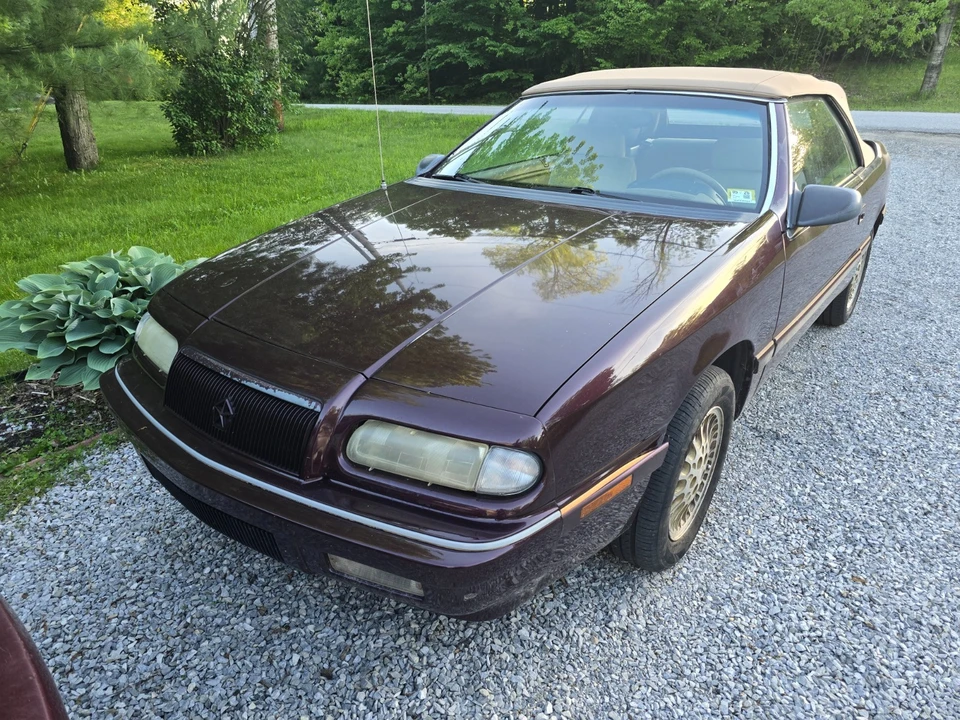 1993 Chrysler LeBaron - Image 3 of 5