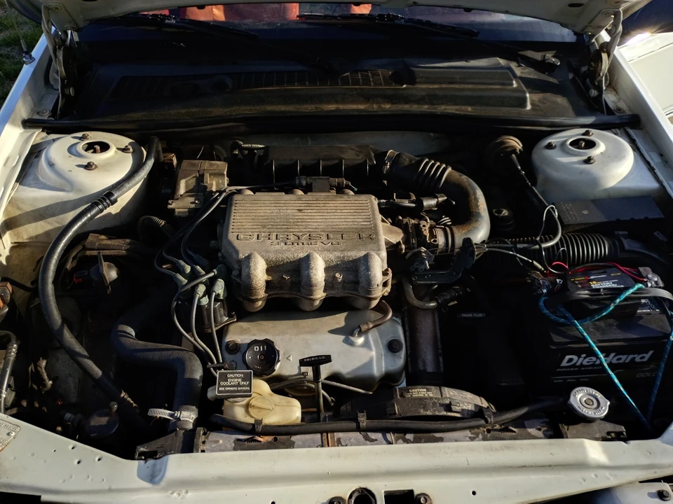 1993 Chrysler LeBaron - Image 10 of 10