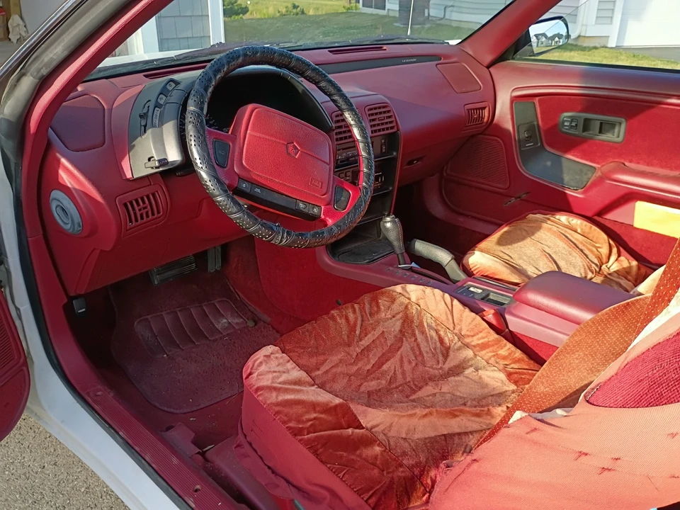 1993 Chrysler LeBaron - Image 8 of 10