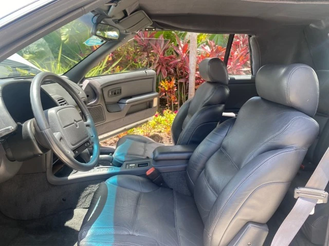 1993 Chrysler LeBaron - Image 11 of 22