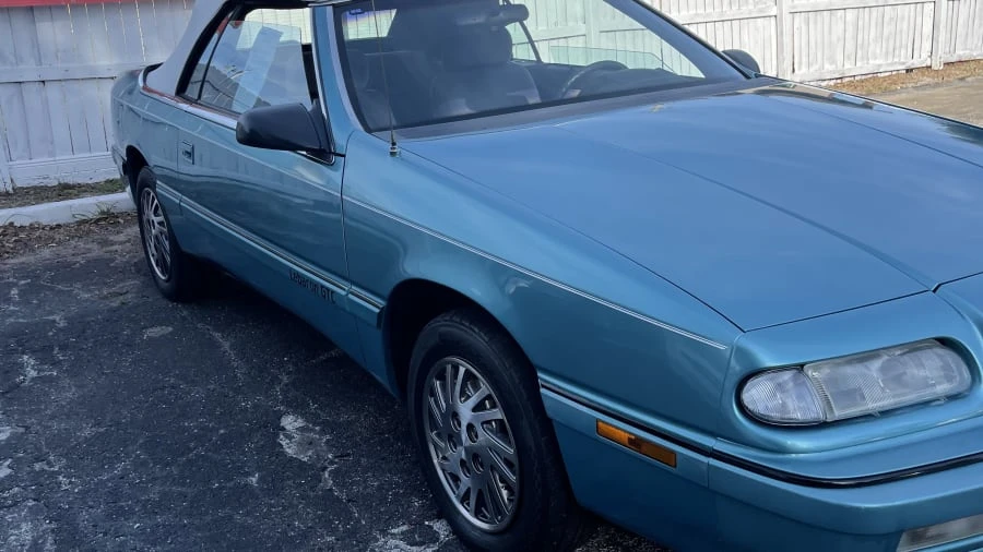 1993 Chrysler LeBaron - Image 8 of 15