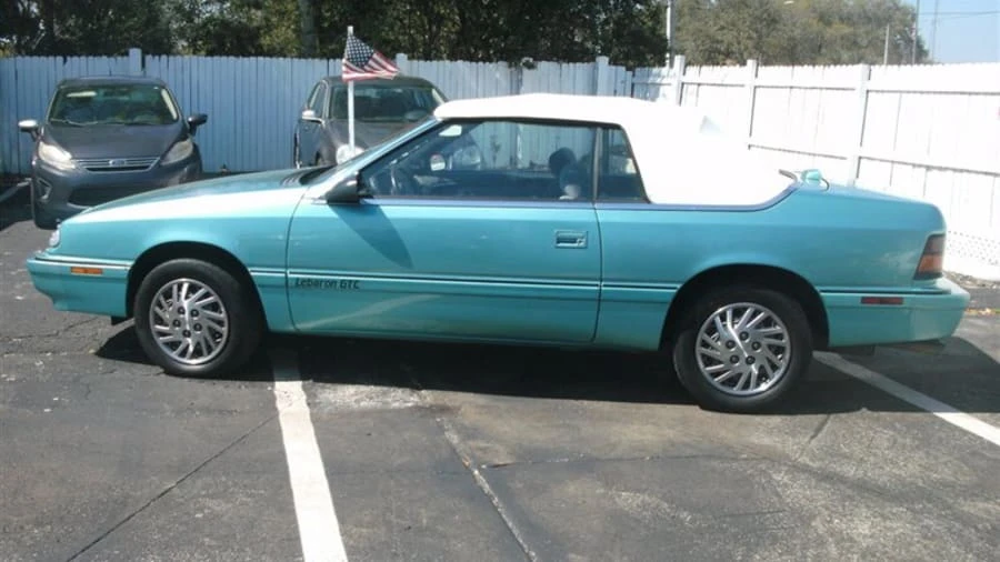 1993 Chrysler LeBaron - Image 14 of 15