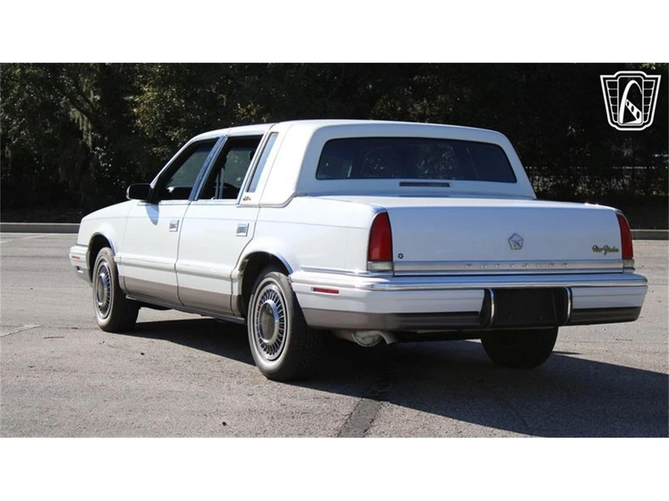 1993 Chrysler New Yorker - Image 6 of 31