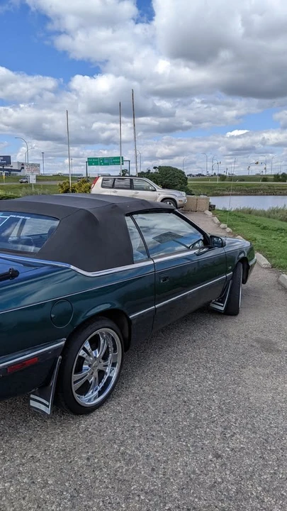 1993 Chrysler LeBaron - Image 5 of 5