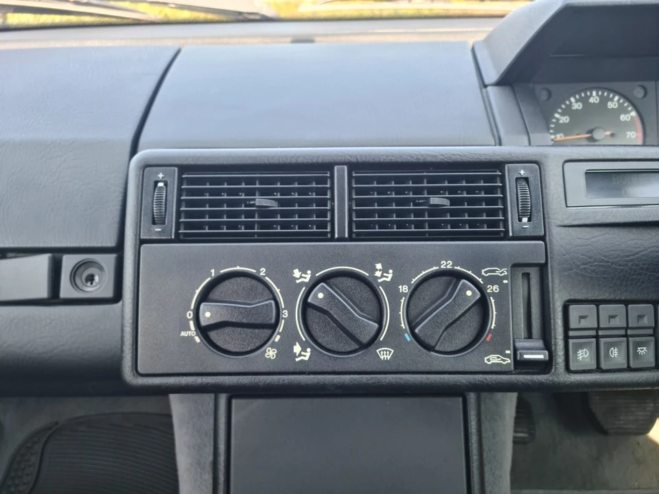 1993 Citroen XM - Image 27 of 30
