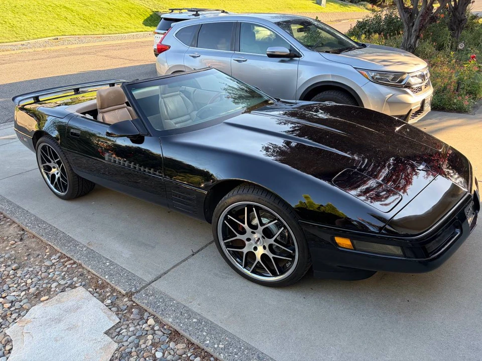 1993 Chevrolet Corvette C4 - Image 2 of 8