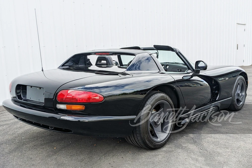 1993 Dodge Viper 1st Gen - Image 12 of 13