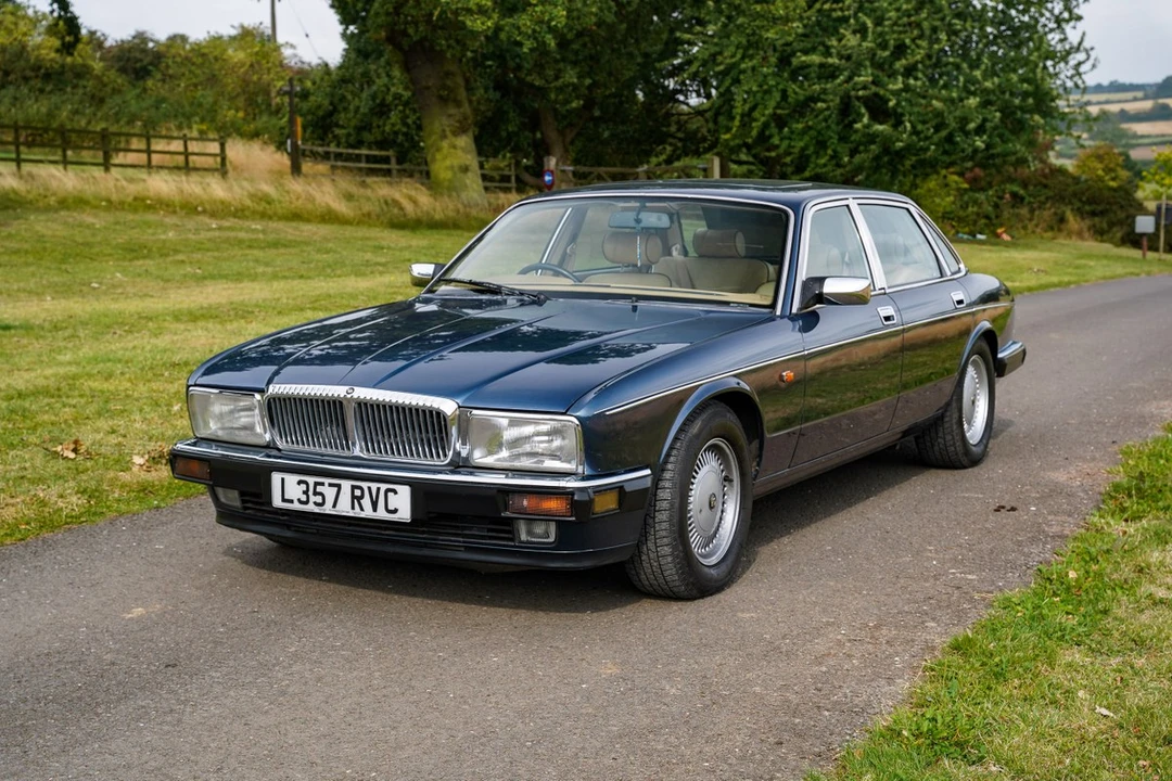 1993 Daimler - Image 3 of 30