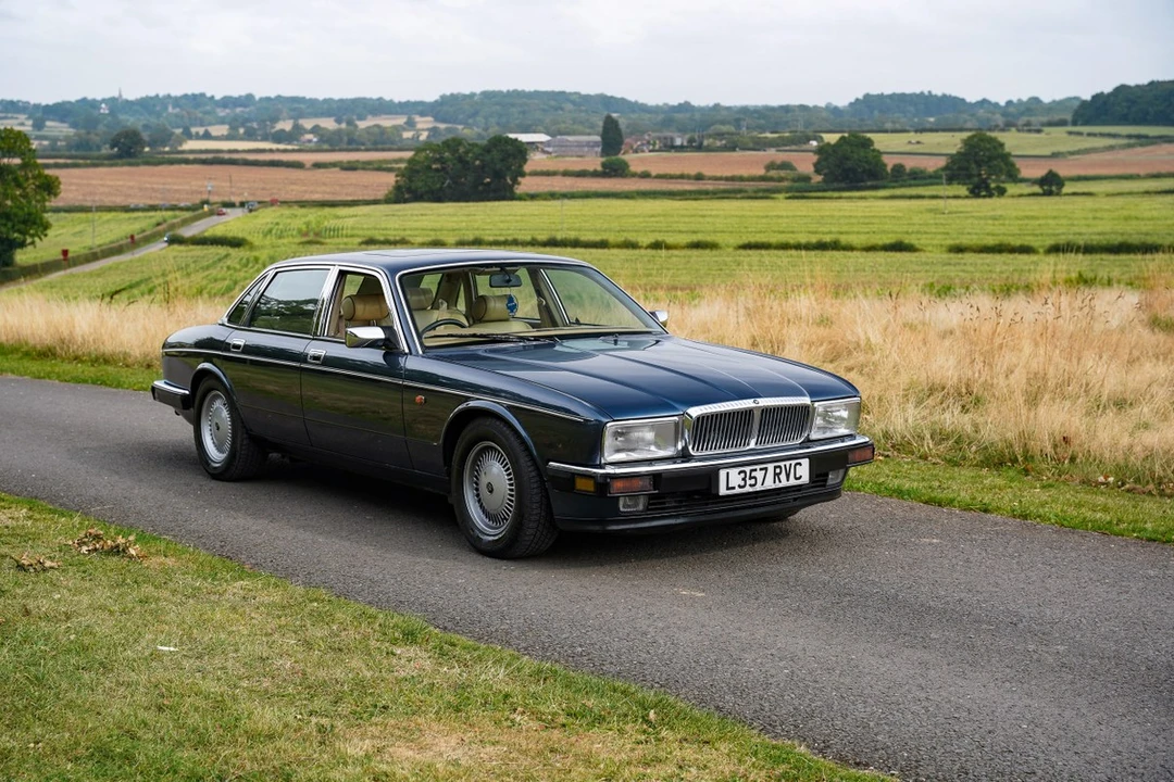 1993 Daimler - Image 10 of 30